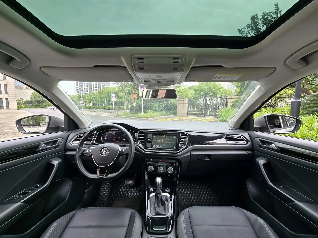 T-ROC Tange 2020 280TSI DSG Two-Drive Luxury Model 5