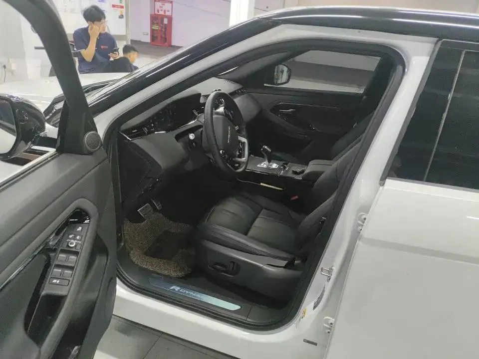 Range Rover Aurora 2020 249PS R-DYNAMIC S Sports Edition 2