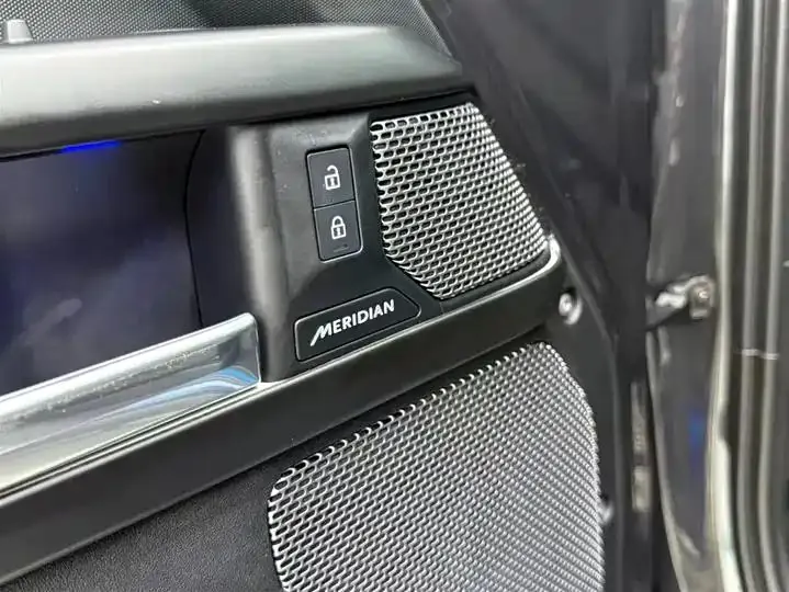 Land Rover Guard 2023 to 110 3.0T P400 X-DYNAMIC HSE 19