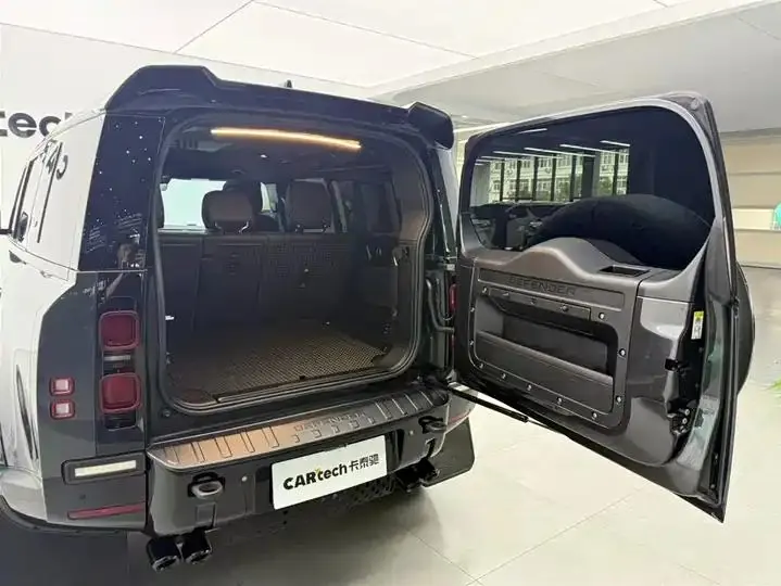 Land Rover Guard 2023 to 110 3.0T P400 X-DYNAMIC HSE 27