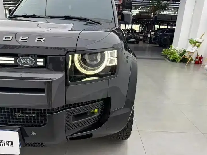 Land Rover Guard 2023 to 110 3.0T P400 X-DYNAMIC HSE 28
