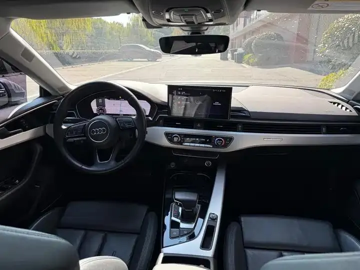 Audi A5 2023 Sportback 40 TFSI quattro Deluxe Dynamic 6