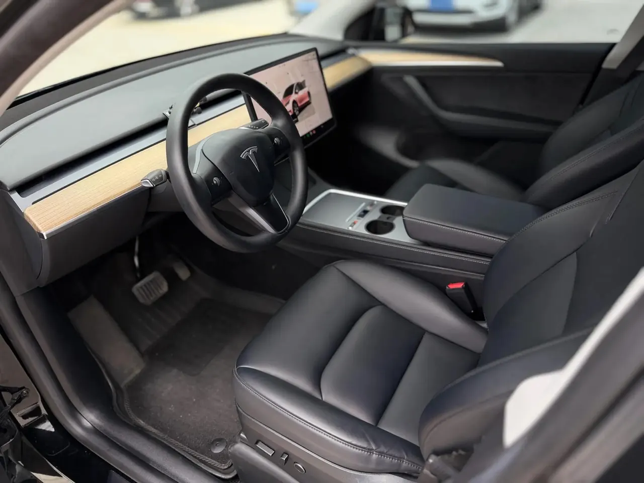 2022 Model Y Refreshed Rear-Wheel-Drive Version 8