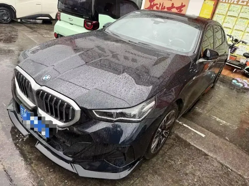 BMW 5 Series 2024 525Li 2.0T M Sport Package Automatic - View 1