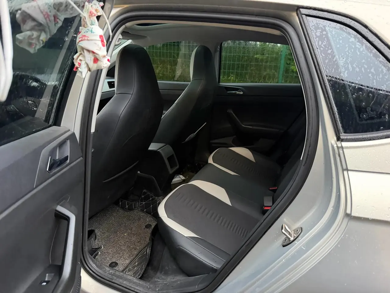 2019 Polo Plus 1.5L Automatic Colorful Tech Edition 5