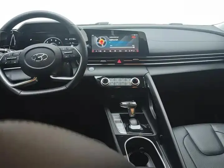 Elantra 2021 1.5L CVT GLX Elite Edition 12