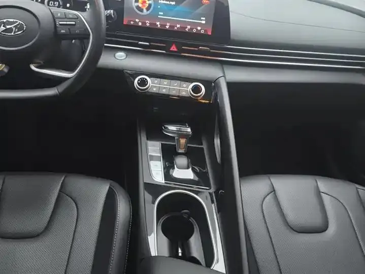 Elantra 2021 1.5L CVT GLX Elite Edition 16