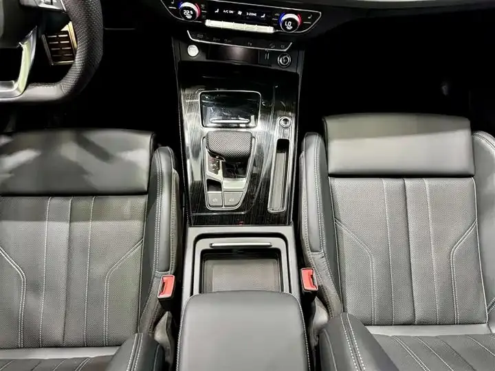 Audi Q5L 2025 40 TFSI luxury dynamic 21