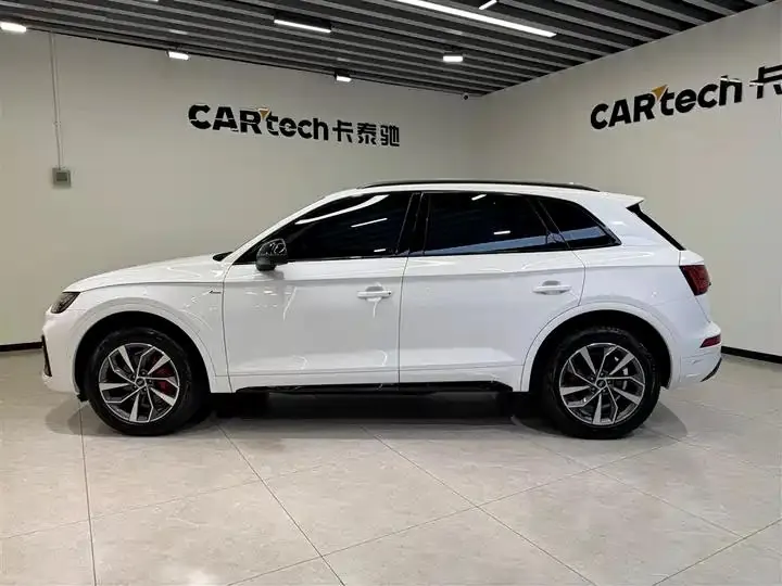 Audi Q5L 2025 40 TFSI luxury dynamic 7