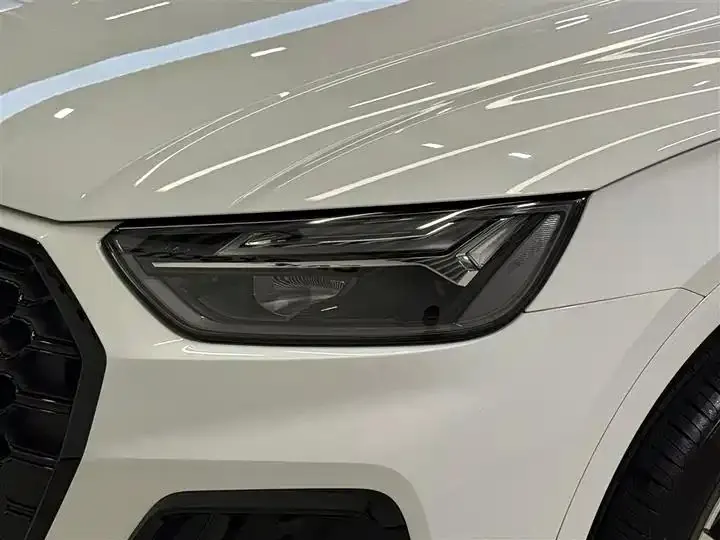 Audi Q5L 2025 40 TFSI luxury dynamic 8