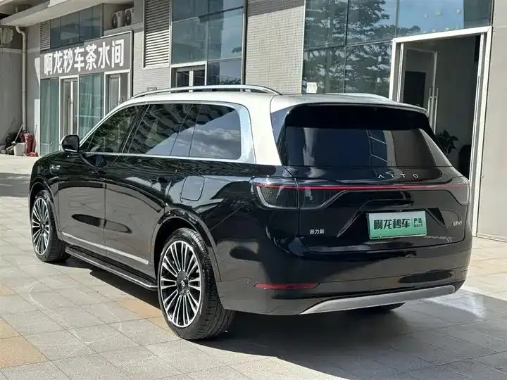 AITO M9 2024 extended range Ultra version 42kWh 6-seat version 14