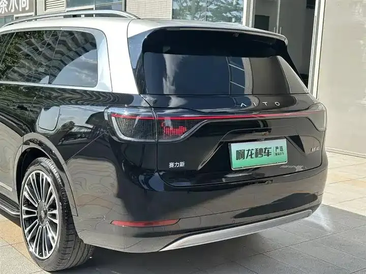 AITO M9 2024 extended range Ultra version 42kWh 6-seat version 17