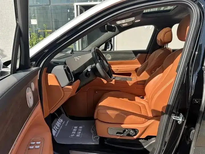 AITO M9 2024 extended range Ultra version 42kWh 6-seat version 7