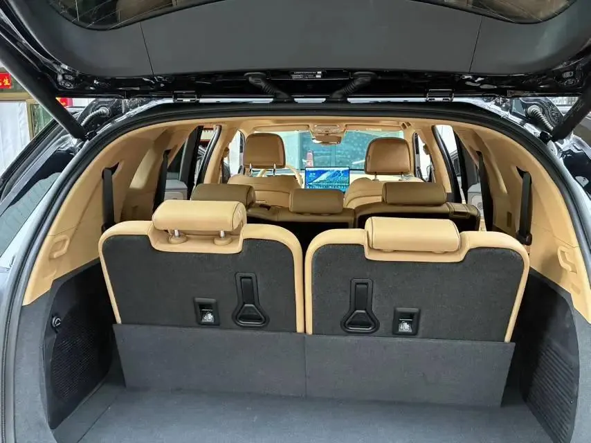 Denza N8 2023 Four-wheel Drive Super Hybrid Flagship Seven-seat Edition 7
