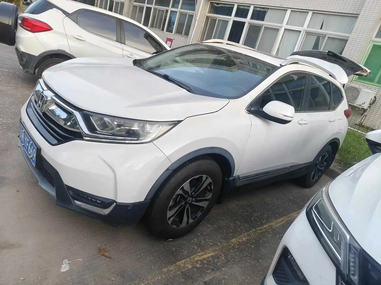 Honda CR-V 2019 240TURBO CVT Two-Drive Fashion Edition National V - View 1