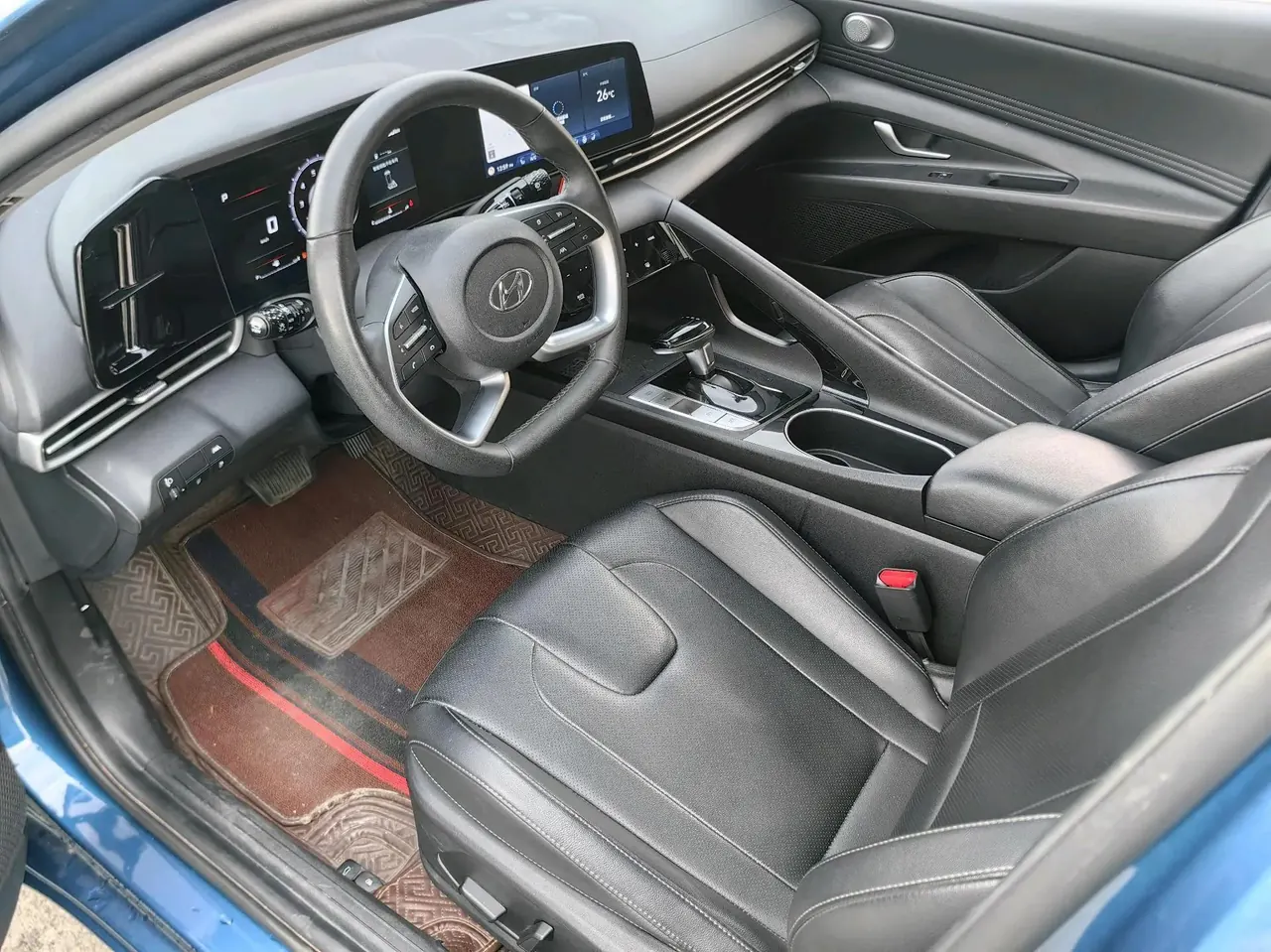 Elantra 2021 1.5L CVT Luxury Edition 10