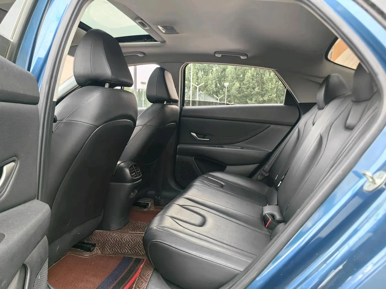 Elantra 2021 1.5L CVT Luxury Edition 8
