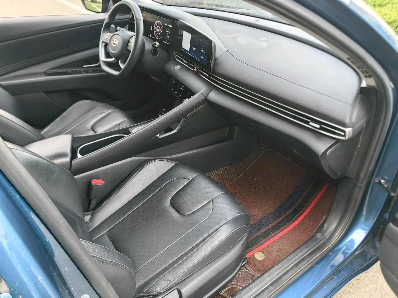Elantra 2021 1.5L CVT Luxury Edition 9