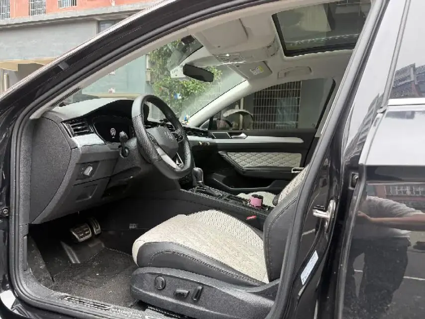 Volkswagen 2023 Magotan 2.0TSI 330TSI 2 Million Units Commemorative Edition Leading Model Automatic 4