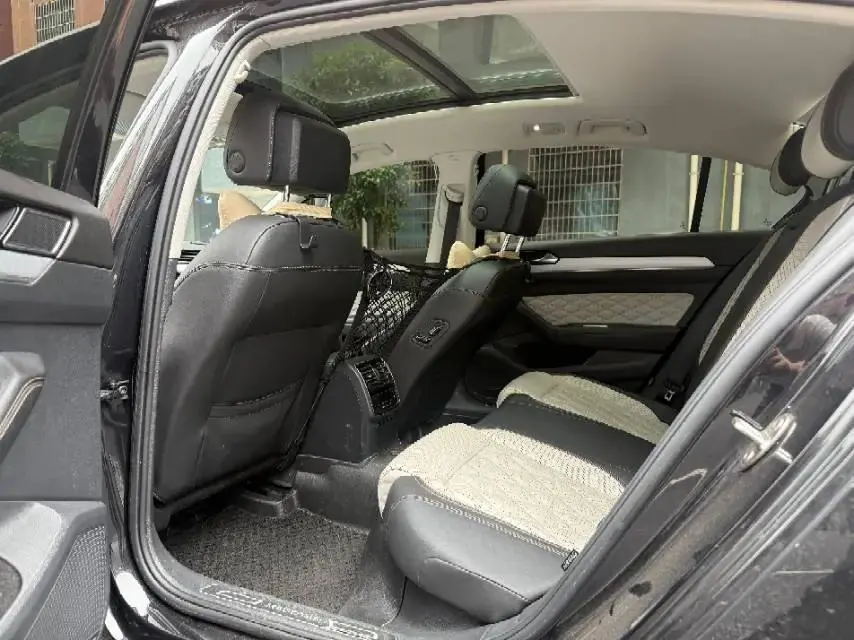 Volkswagen 2023 Magotan 2.0TSI 330TSI 2 Million Units Commemorative Edition Leading Model Automatic 5