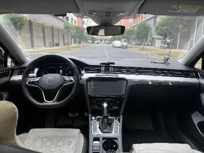 Volkswagen 2023 Magotan 2.0TSI 330TSI 2 Million Units Commemorative Edition Leading Model Automatic 6