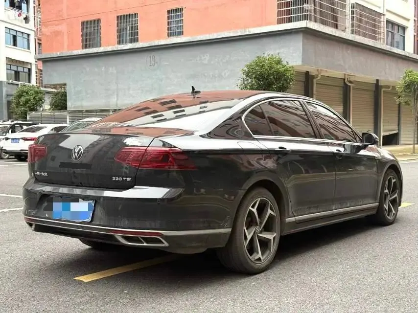 Volkswagen 2023 Magotan 2.0TSI 330TSI 2 Million Units Commemorative Edition Leading Model Automatic 9