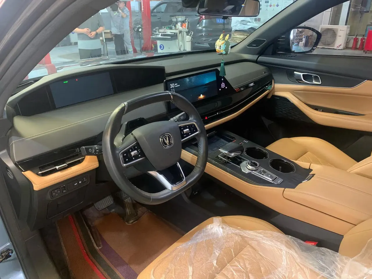ChangAn UNI-K 2021 model, 2.0T all-wheel-drive prestige version 5