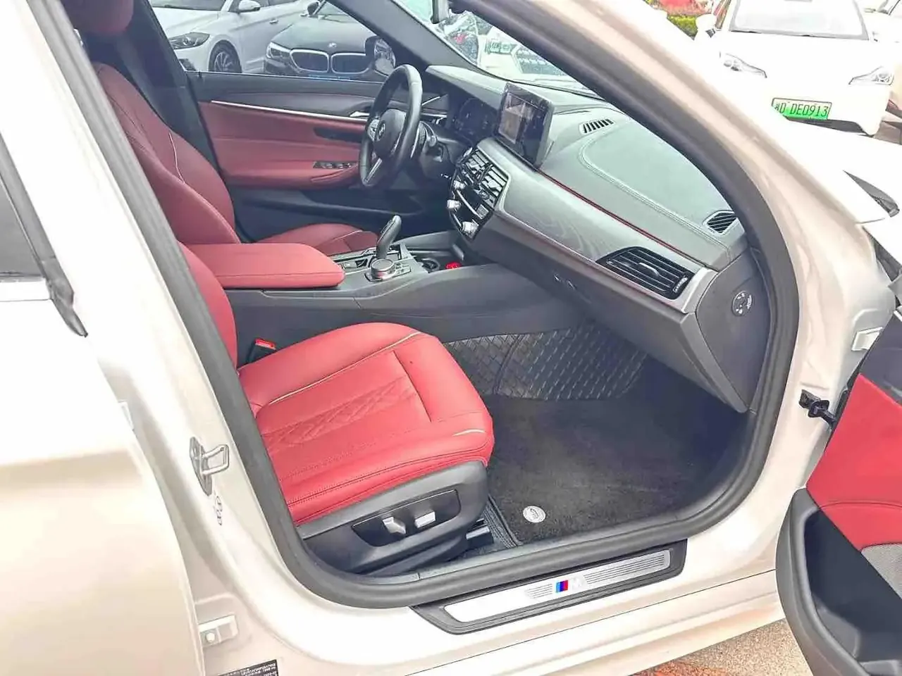 BMW 5 Series 2022 Modified 2 530Li Leading M Sports Suit 4