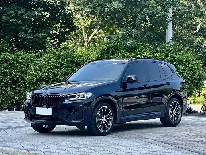 BMW X3 2023 xDrive30i Leading M Obsidian Night Suit - View 1