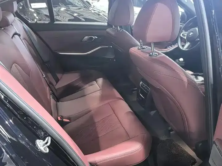 BMW 3 Series 2024 325i M Sports Night Suit 5