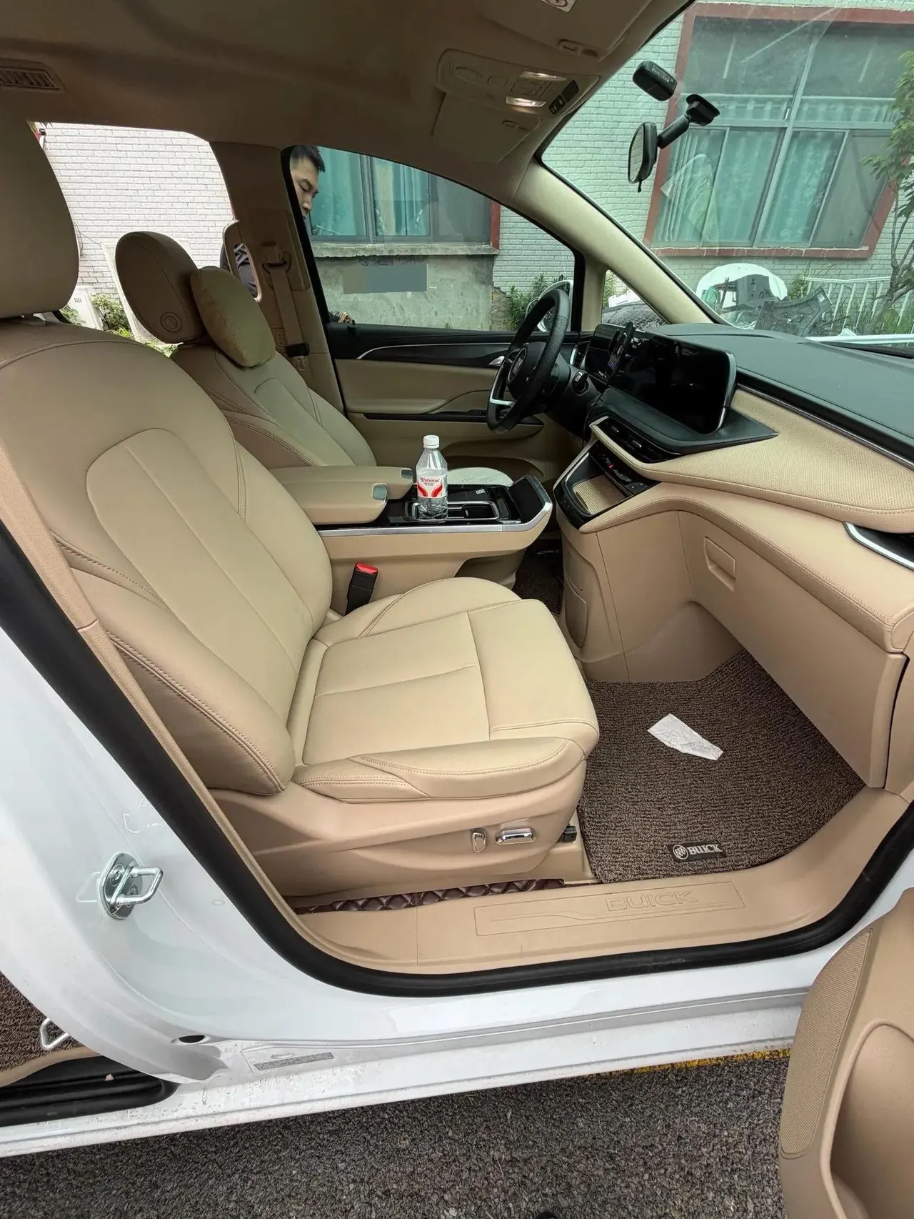 Buick 2025 GL8 Land Business Class 2.0T Comfort DG Version Automatic 5