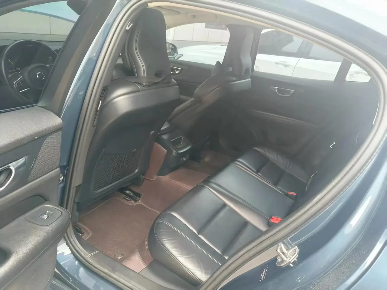 Volvo S60 2020 T4 Zhiyi Deluxe Edition 5