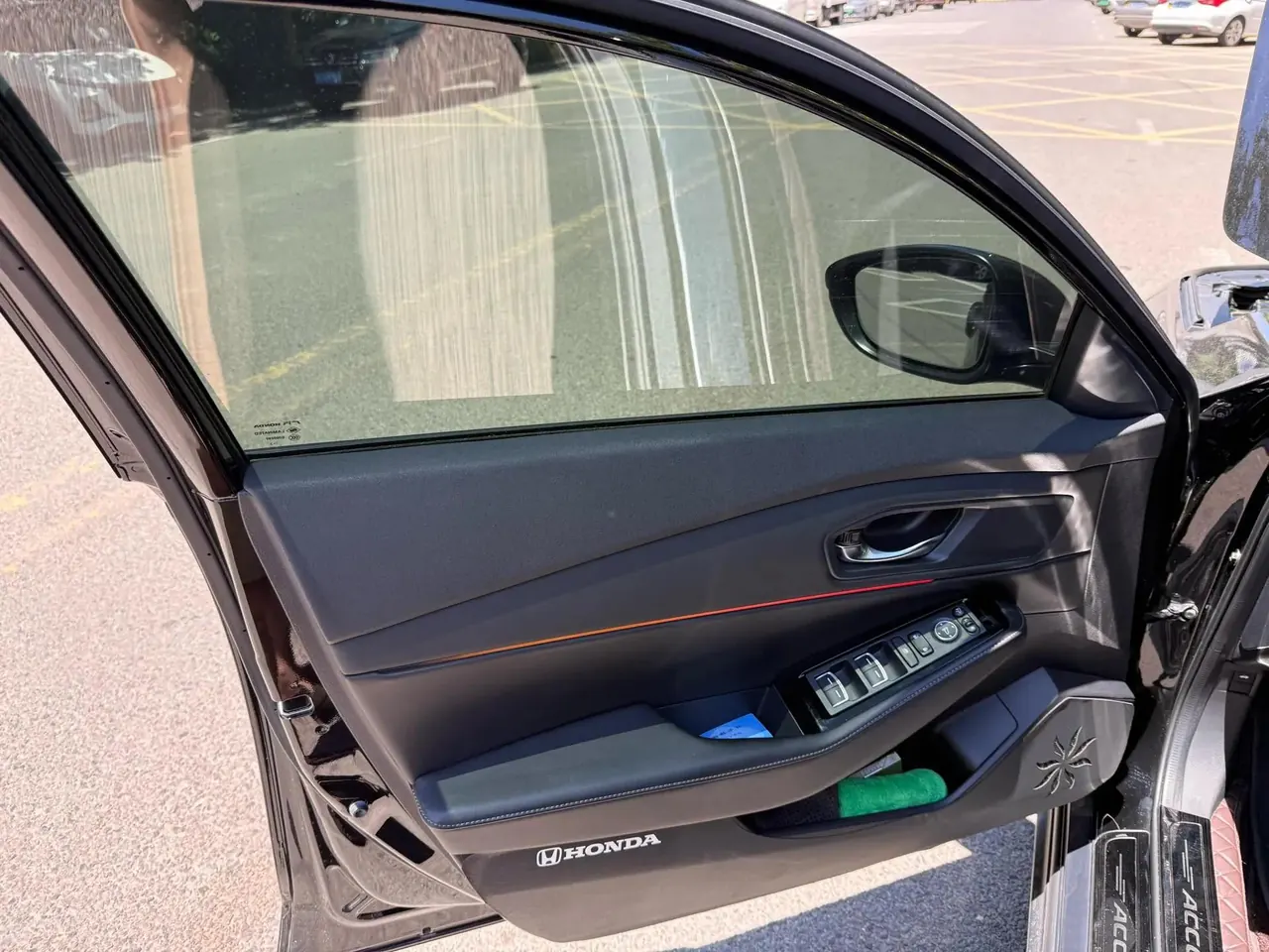 Honda 2023 Eleventh-Generation Accord 1.5T CVT 260TURBO Intelligent Edition Automatic Transmission 7