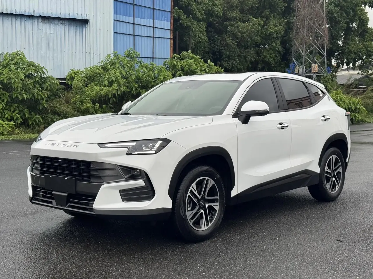 Jetour 2025 Dasheng 1.5T Deluxe Edition Automatic Gear - View 1