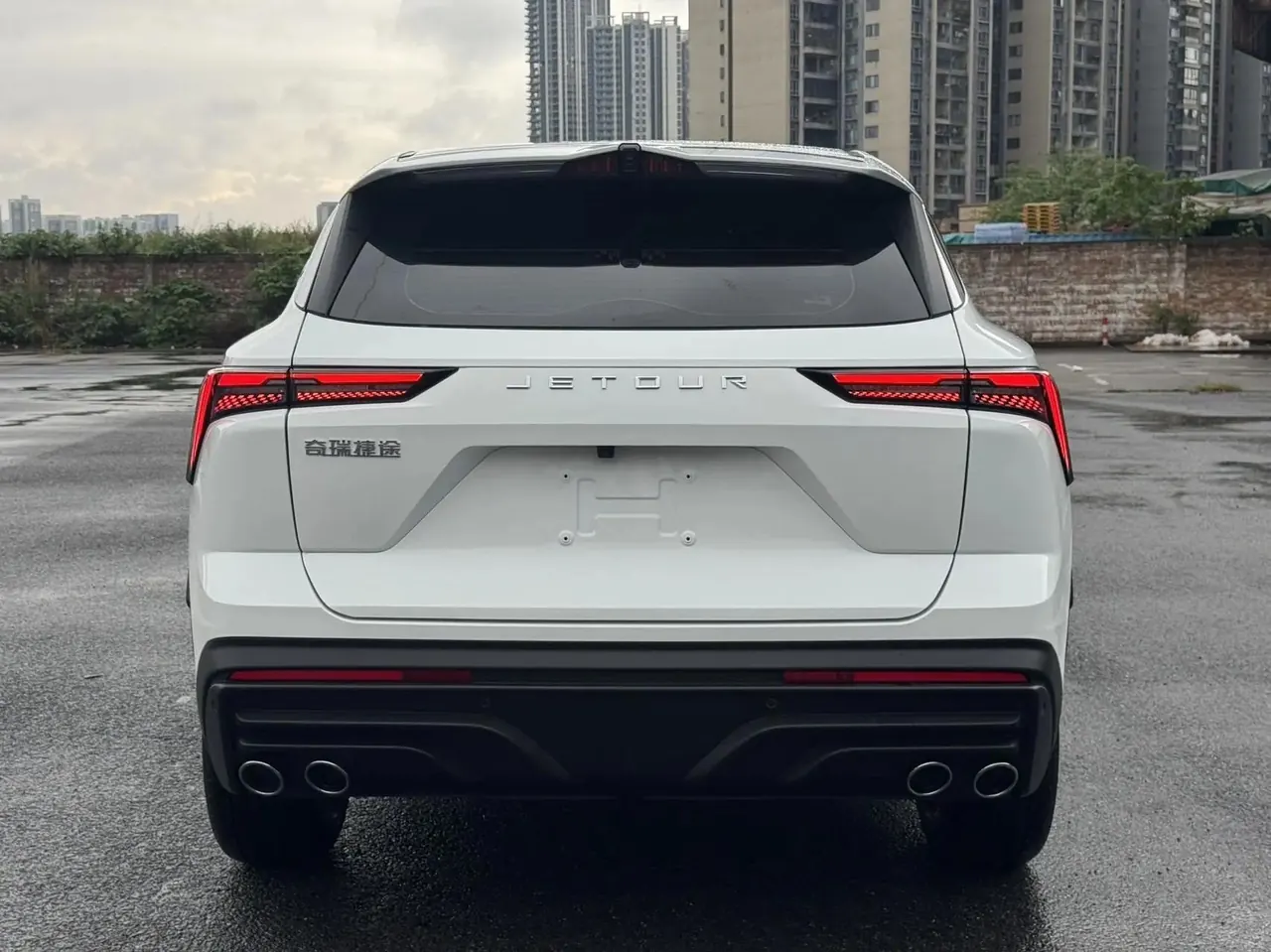 Jetour 2025 Dasheng 1.5T Deluxe Edition Automatic Gear 12