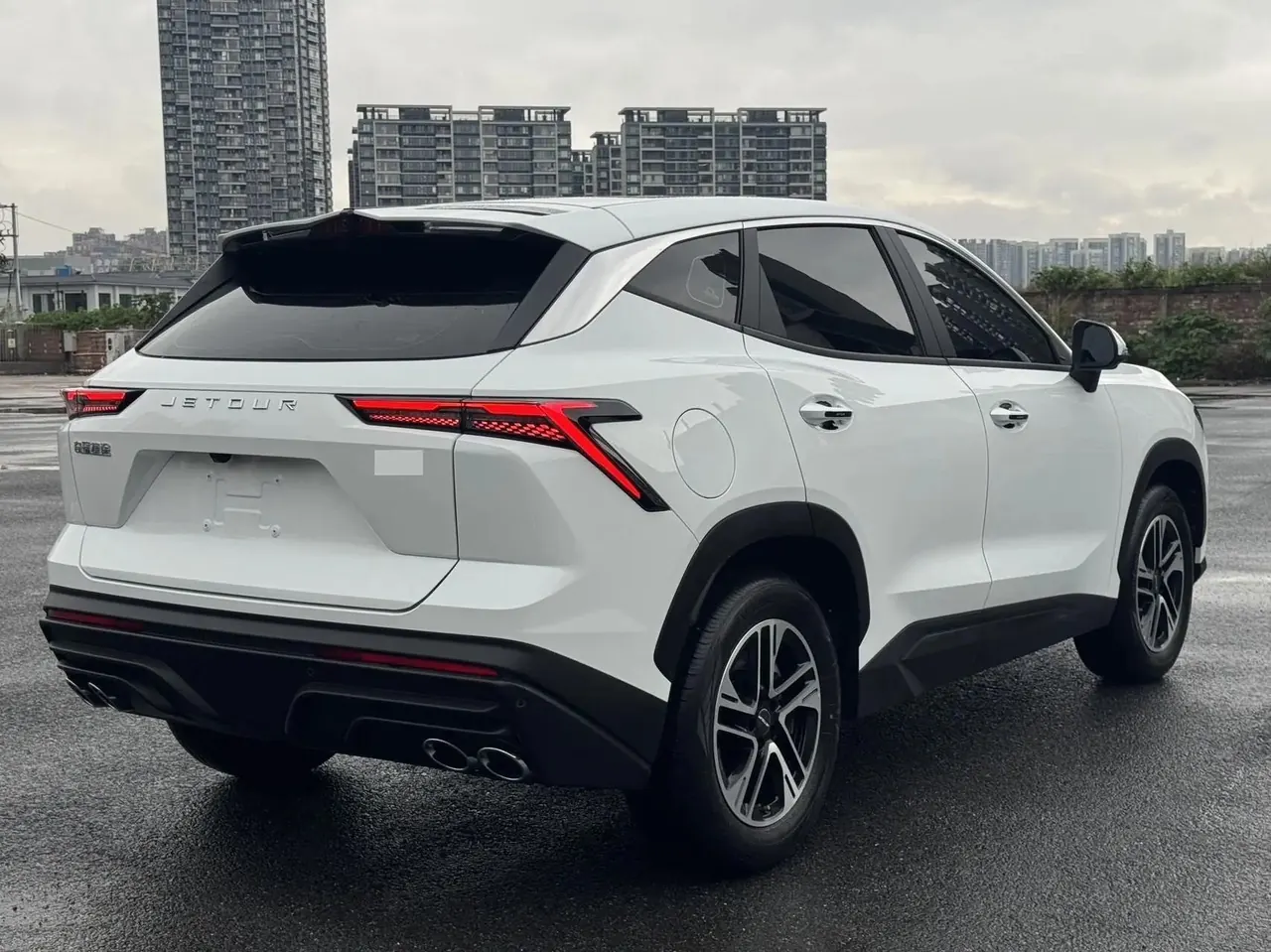 Jetour 2025 Dasheng 1.5T Deluxe Edition Automatic Gear 13