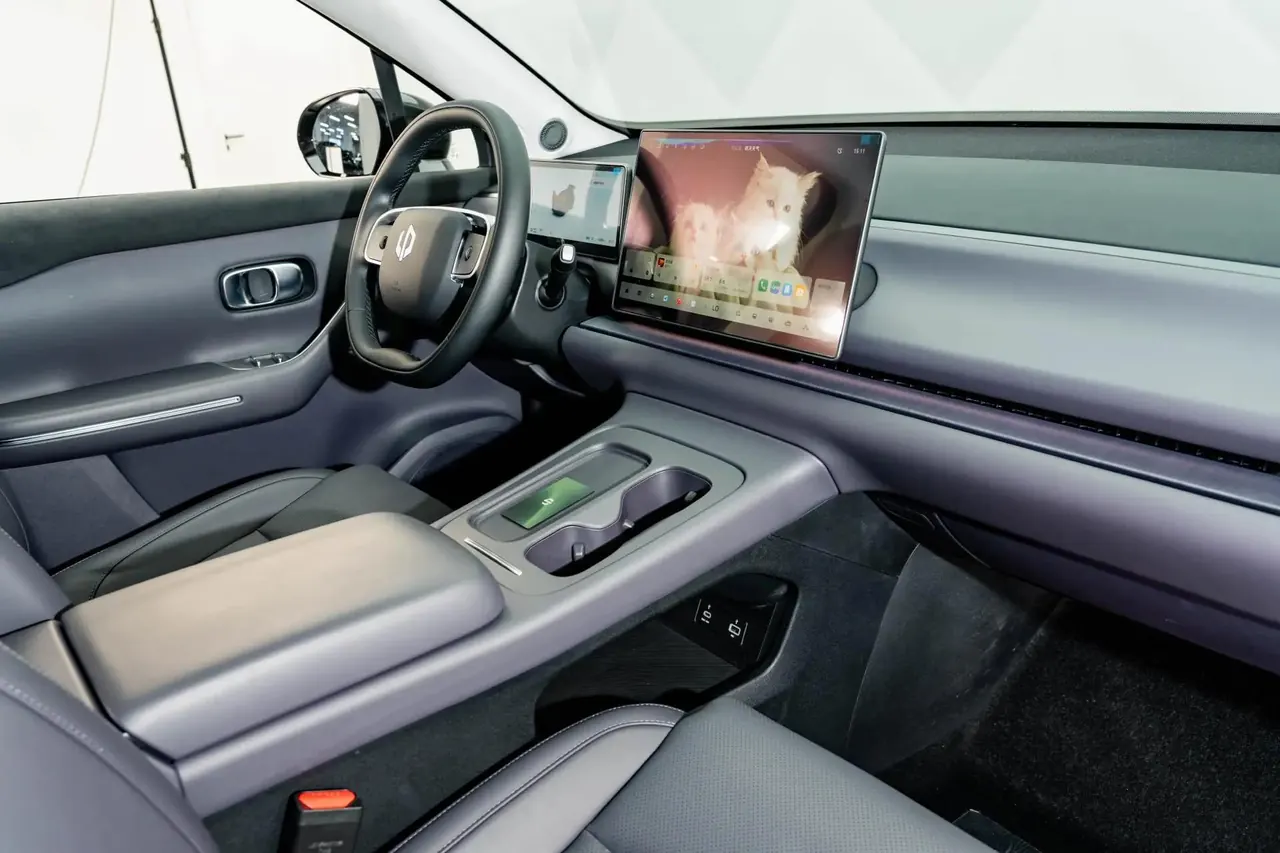 Leapmotor C16 2024 extended range 200 smart driving version 4