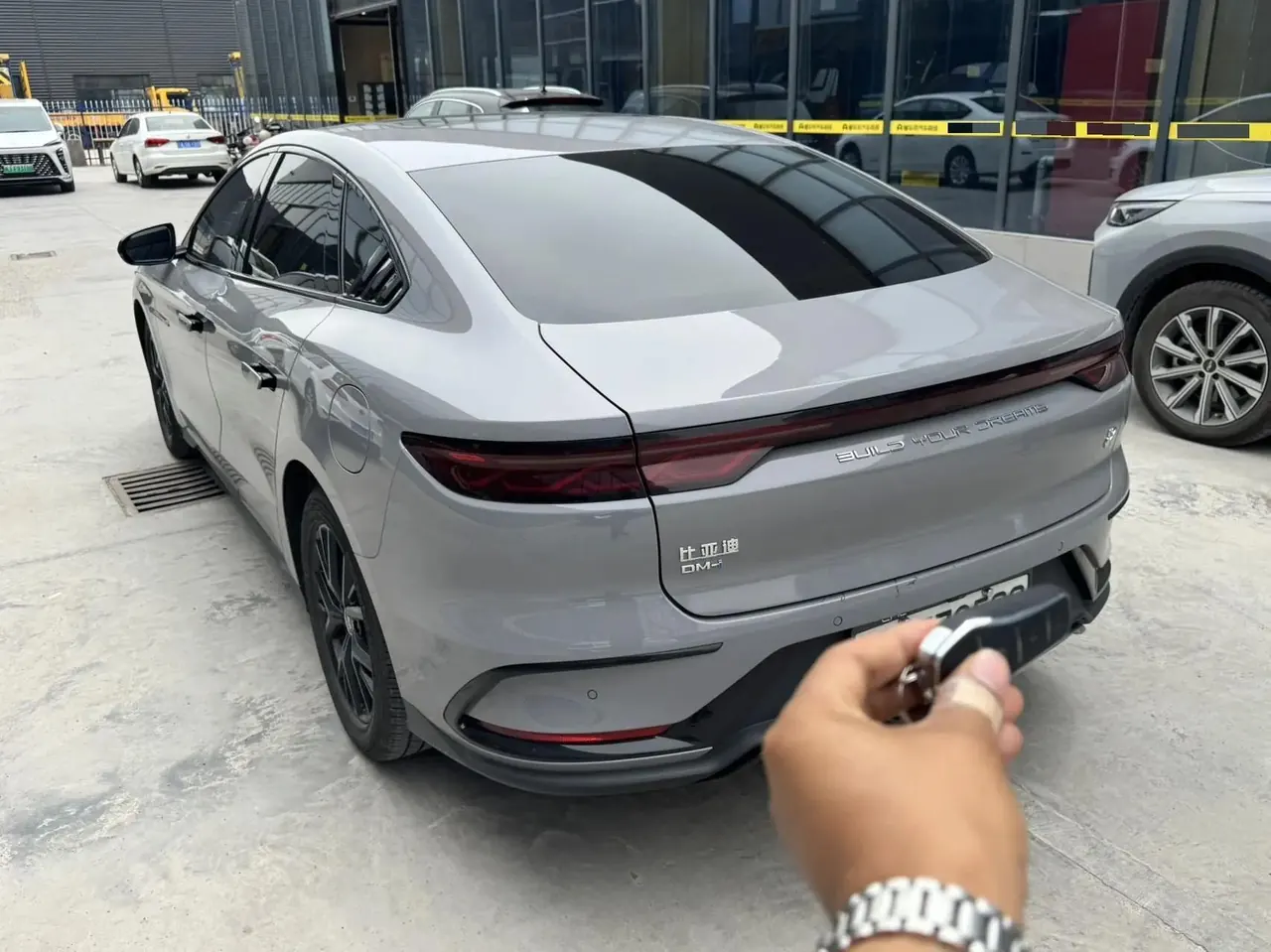 BYD 2025 Chinese DM-i 1.5T stepless 125KM elite automatic gear 7