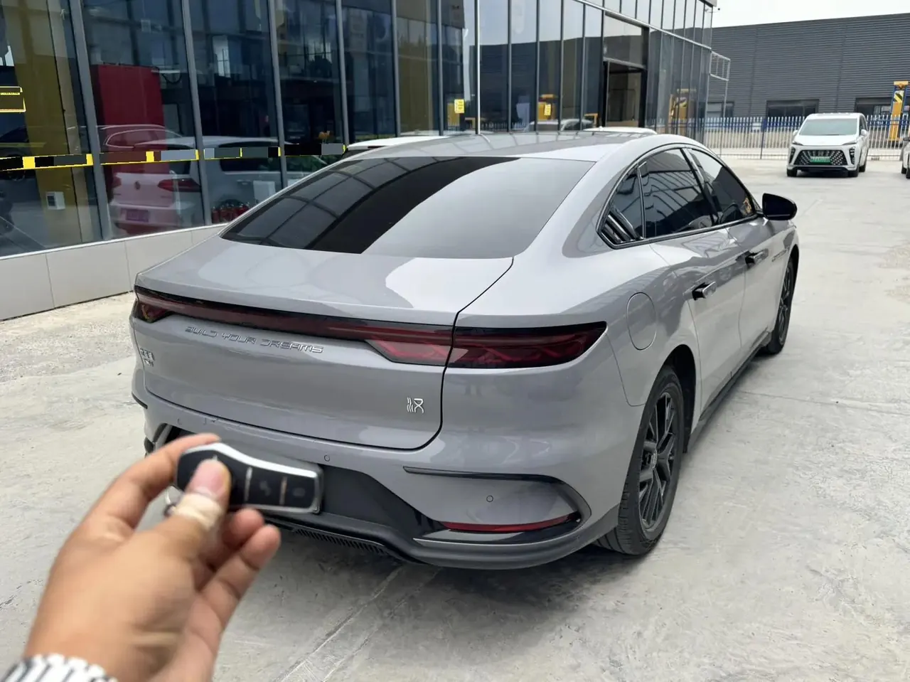 BYD 2025 Chinese DM-i 1.5T stepless 125KM elite automatic gear 8