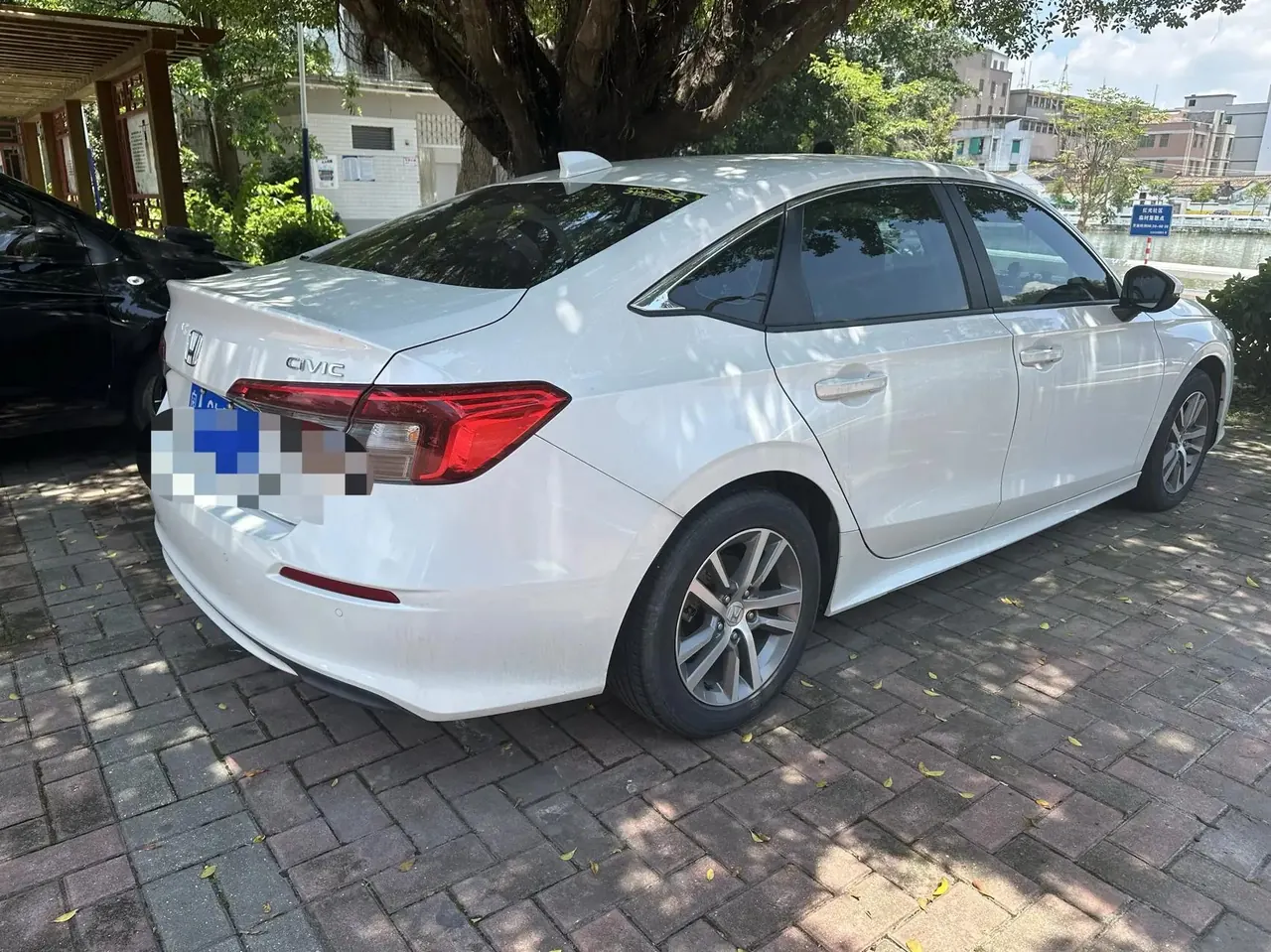 Honda 2023 Civic 1.5T CVT 240TURBO EX-L Automatic 3
