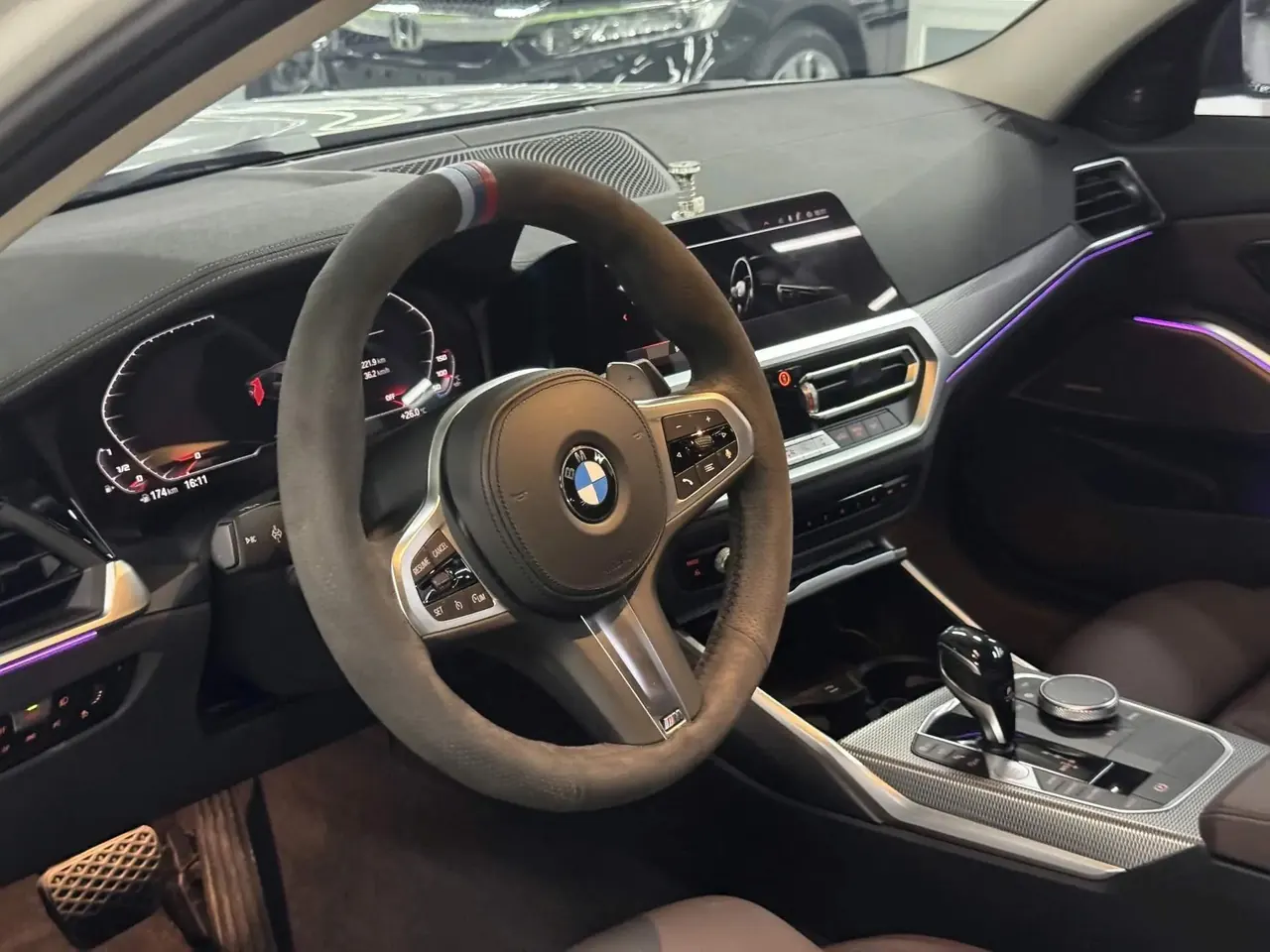 BMW 3 Series 2020 325Li M Sports Night Suit 4