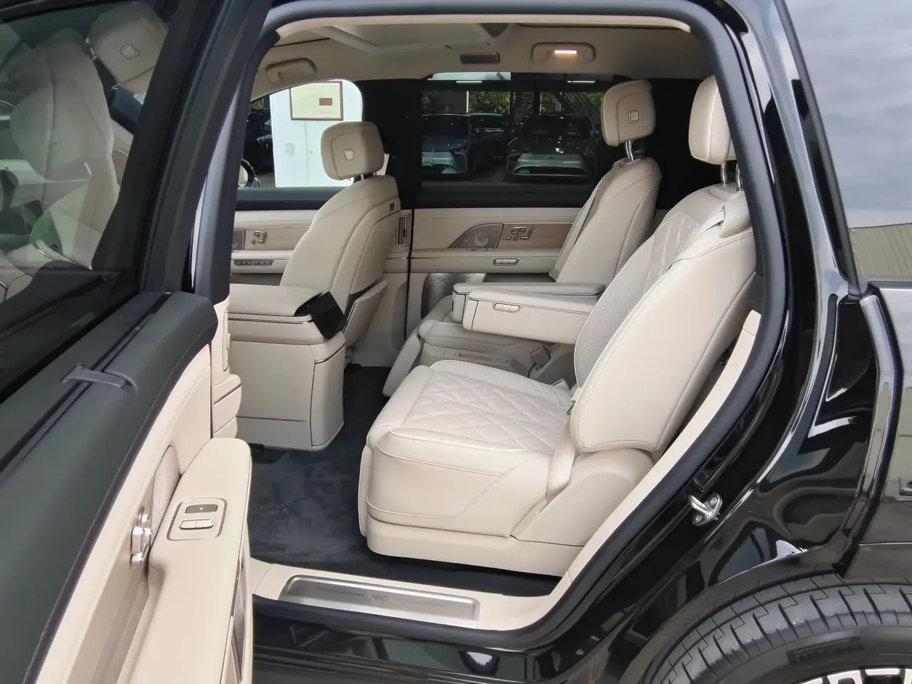 NIO 2026 ES8 6‑Seater Executive Luxury Edition Automatic Transmission 7