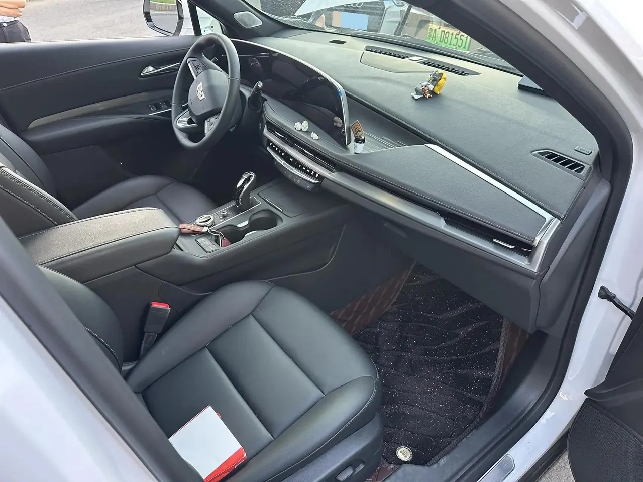 Cadillac XT4 2024 28T Two-Drive Luxury Model 7