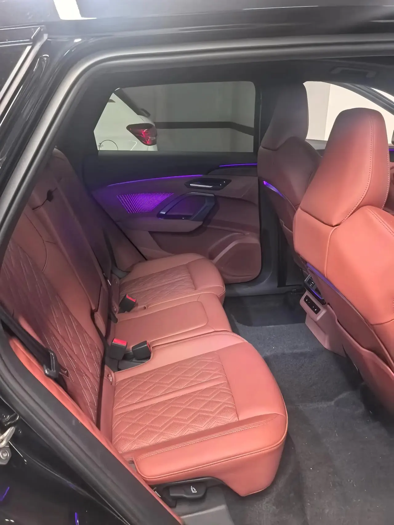 Audi 2026 Q5L 2.0T Smart Hybrid Premium Automatic Gear 4