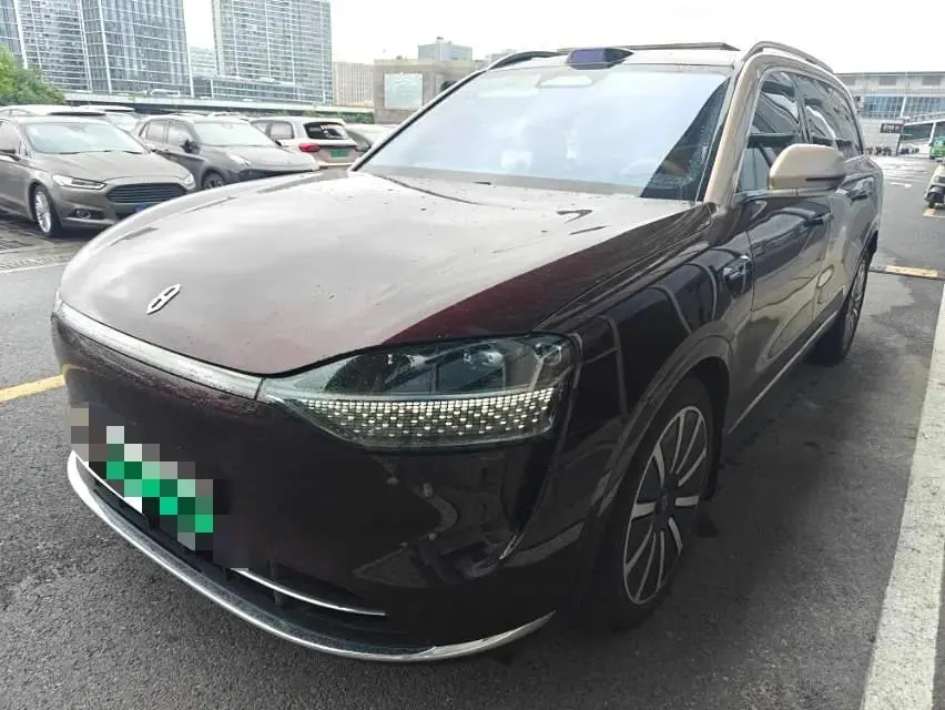 打开图片灯箱:AITO 2025 Model AITO M9 Range-Extended Ultra Version 52kWh 5-Seater Automatic