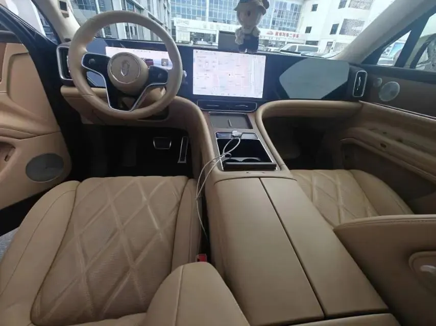 AITO 2025 Model AITO M9 Range-Extended Ultra Version 52kWh 5-Seater Automatic 4