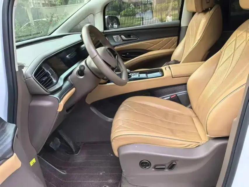 Denza D9 2022 DM-i 970 Four-Wheel-Drive Flagship Model 8