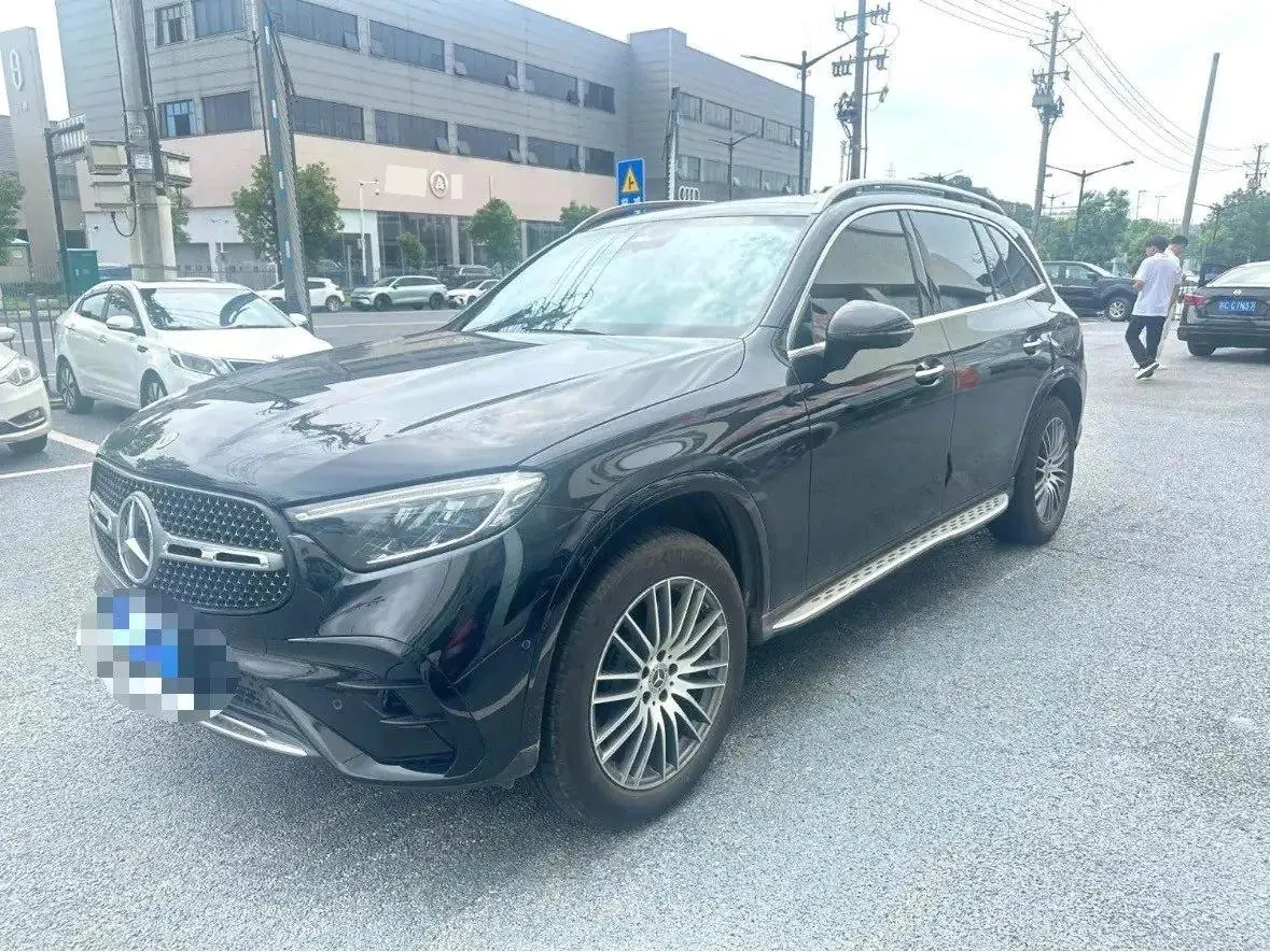 Mercedes Benz 2024 GLC 300 L 4MATIC 48V 2.0T dynamic 7-seat automatic gear - View 1
