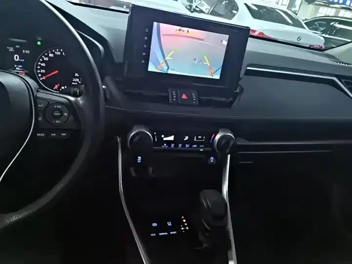 RAV4 RongFang 2021 2.0L CVT Two-Drive Urban Edition 13