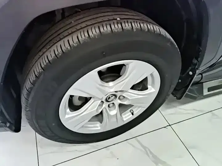 RAV4 RongFang 2021 2.0L CVT Two-Drive Urban Edition 23